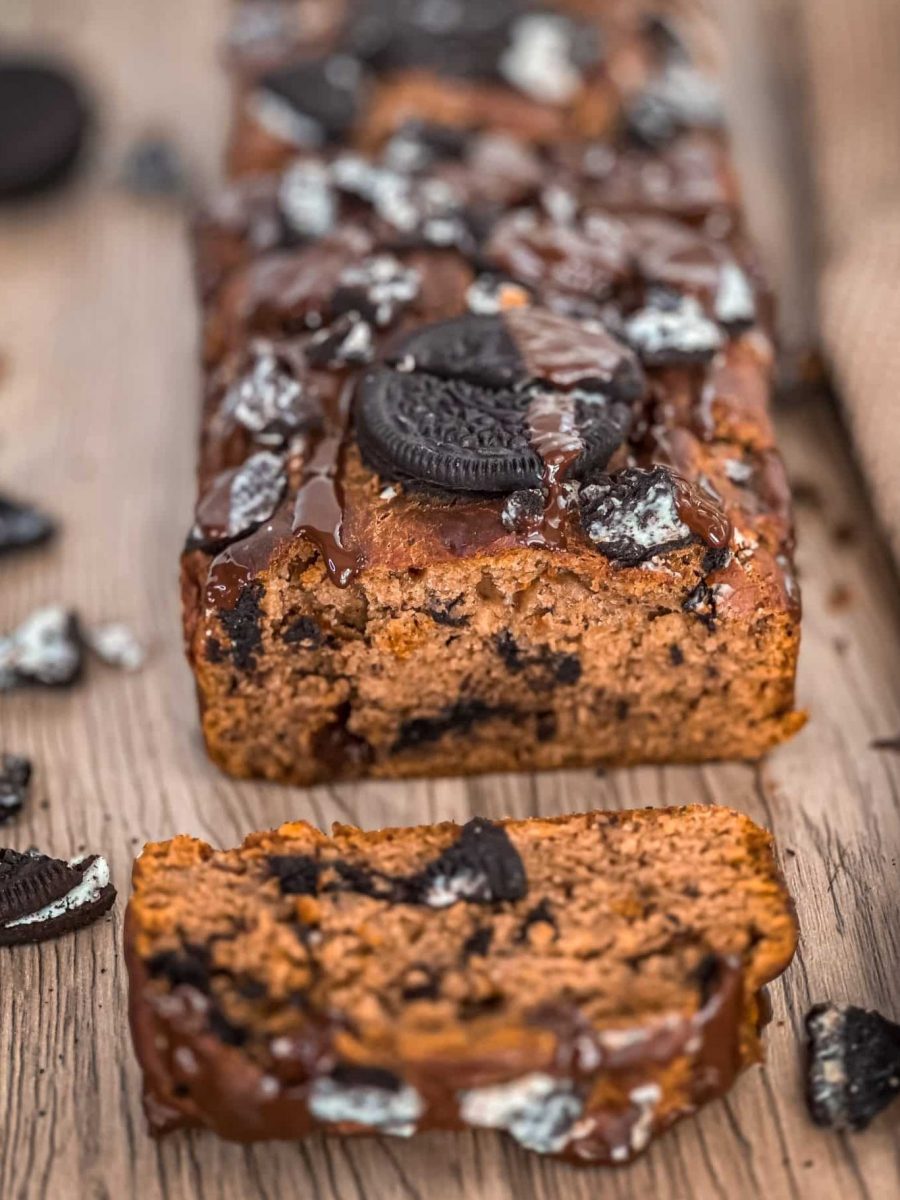 Protein Oreo Banana Bread