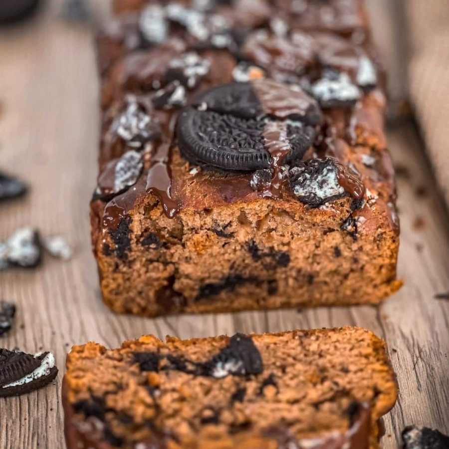 Protein Oreo Banana Bread